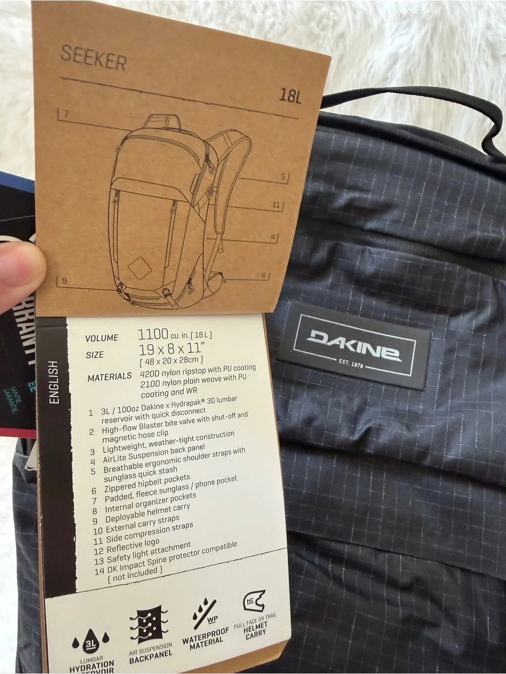DAKINE Seeker 18L Hydration Pack NWT